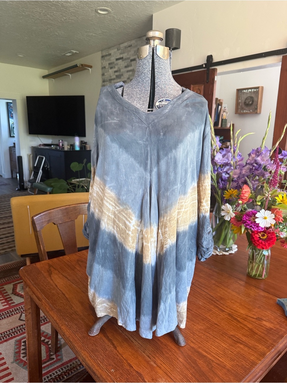 Boho Tie-Dye V-Neck Tunic in Slate Blue and Cream
